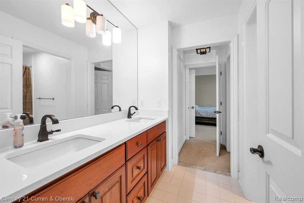 17944 RIDGEVIEW Drive, Northville, MI 48168 — Photo 18