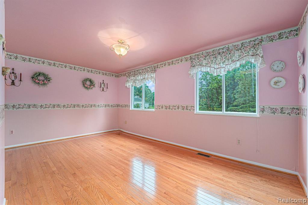 6465 CHICKADEE, Clarkston, MI — Photo 13