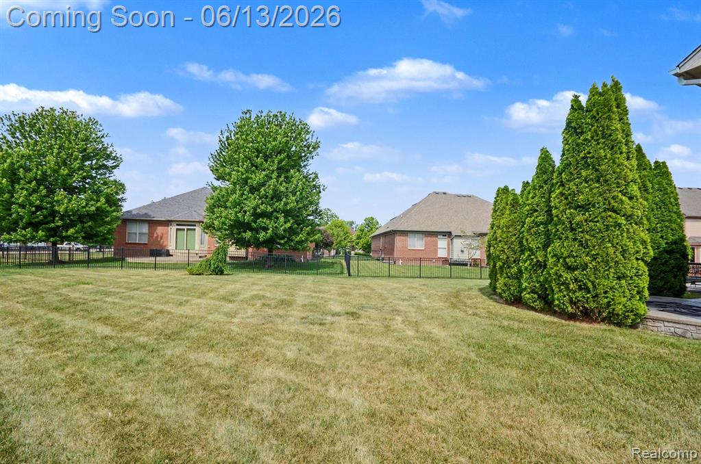 26820 Alderman Court, Harrison Township, MI — Photo 40