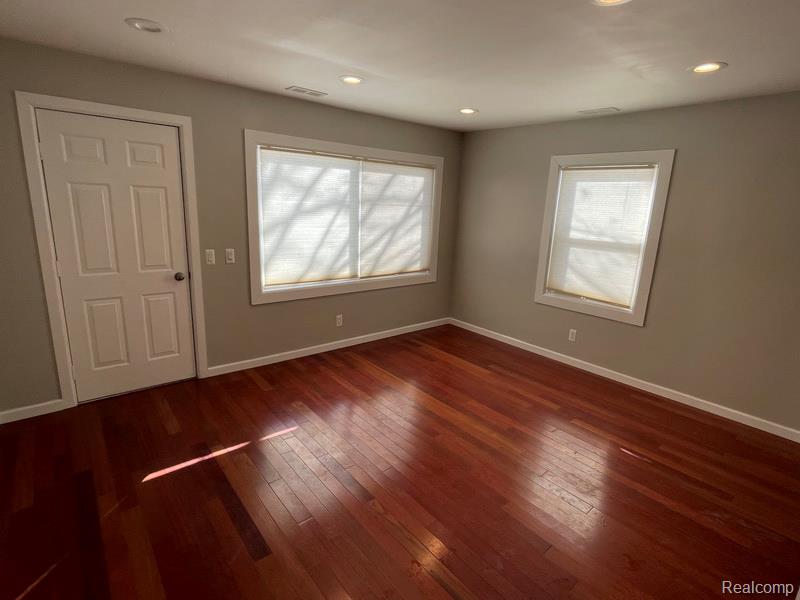 1240 WAGNER Avenue, Bloomfield Hills, MI, 48302