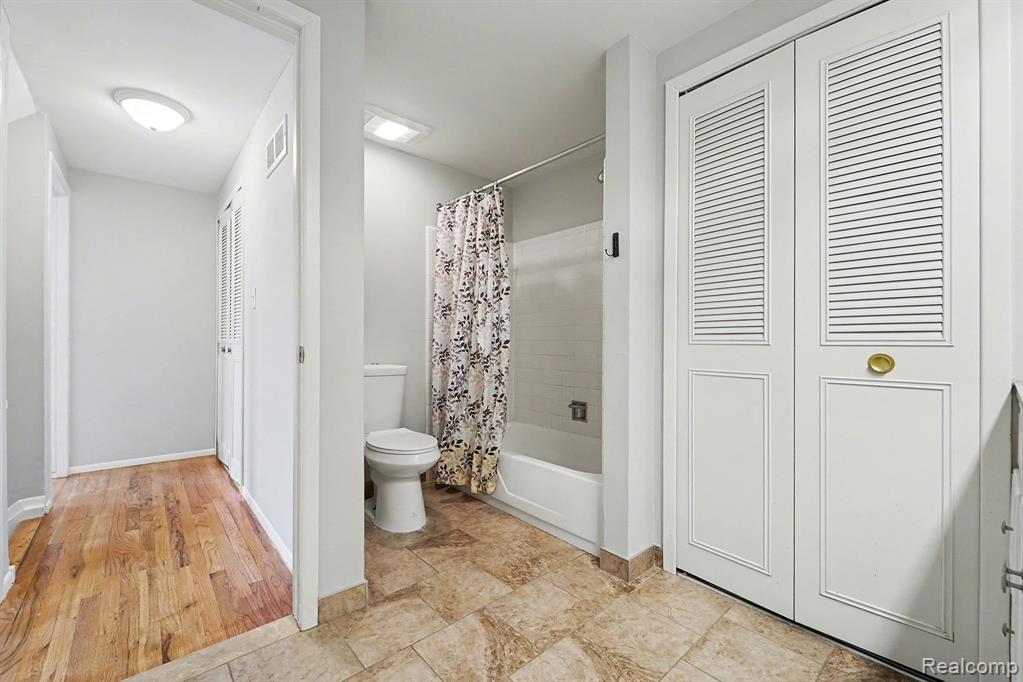 8691 Kennedy Circle, Unit #4, Warren, MI 48093 — Photo 13