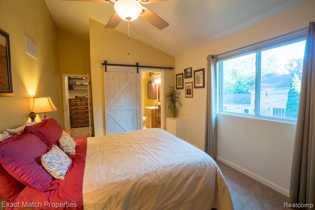 6735 BUCKLAND Avenue, West Bloomfield, MI 48324 — Photo 36