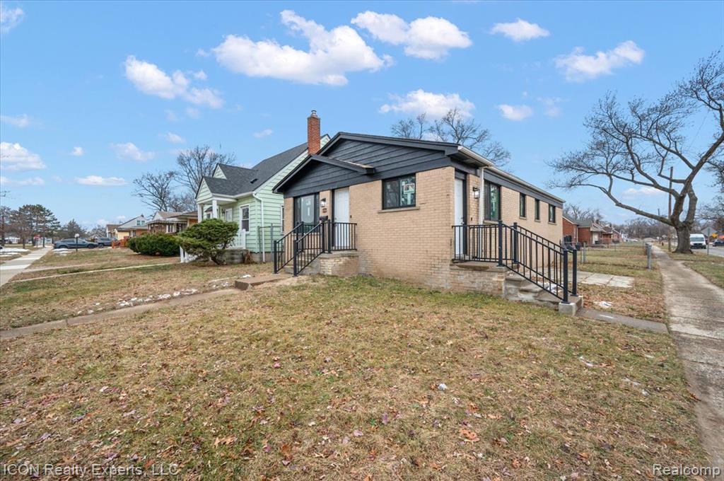 8104 Cloverdale Avenue, Ferndale, MI 48220 — Photo 5