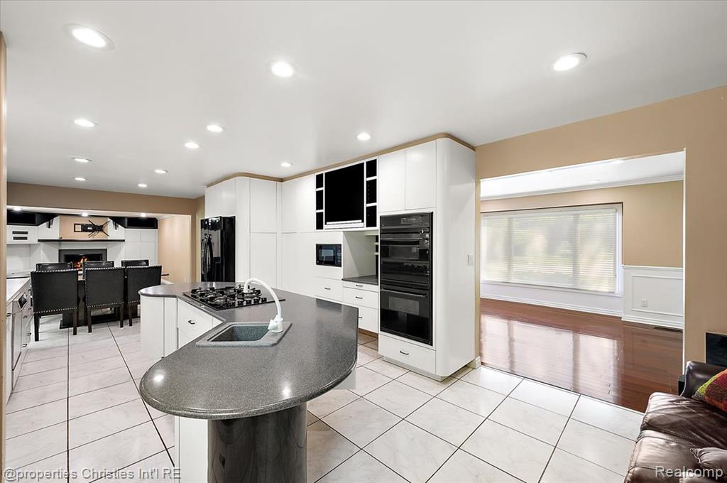 6628 Heather Heath, West Bloomfield, MI — Photo 18