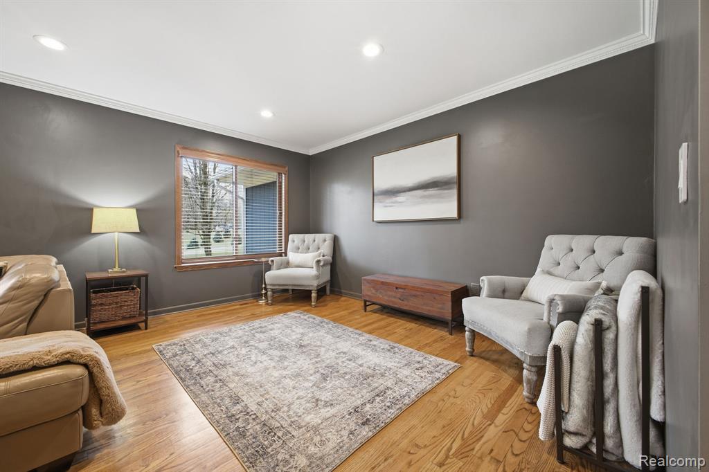 9115 Pine Hill Trail, Fenton, MI 48430 — Photo 11