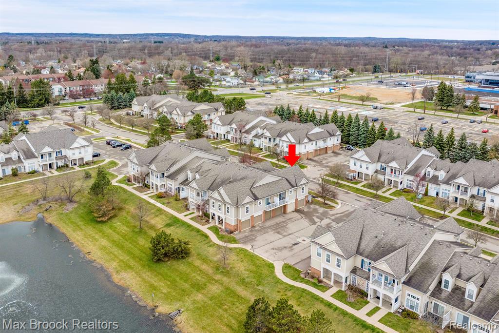 4210 ADDINGTON Drive, Commerce Twp, MI 48390 — Photo 28