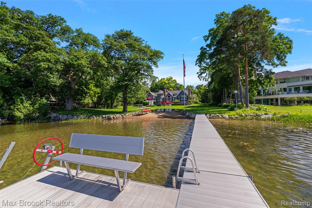 4875 Old Orchard Trail, Orchard Lake Village, MI 48324 — Photo 44