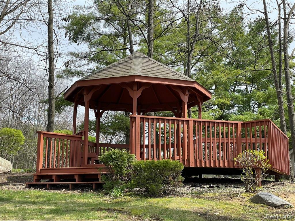 902 RIDGE Court, 122, Brighton, MI 48116 — Photo 27