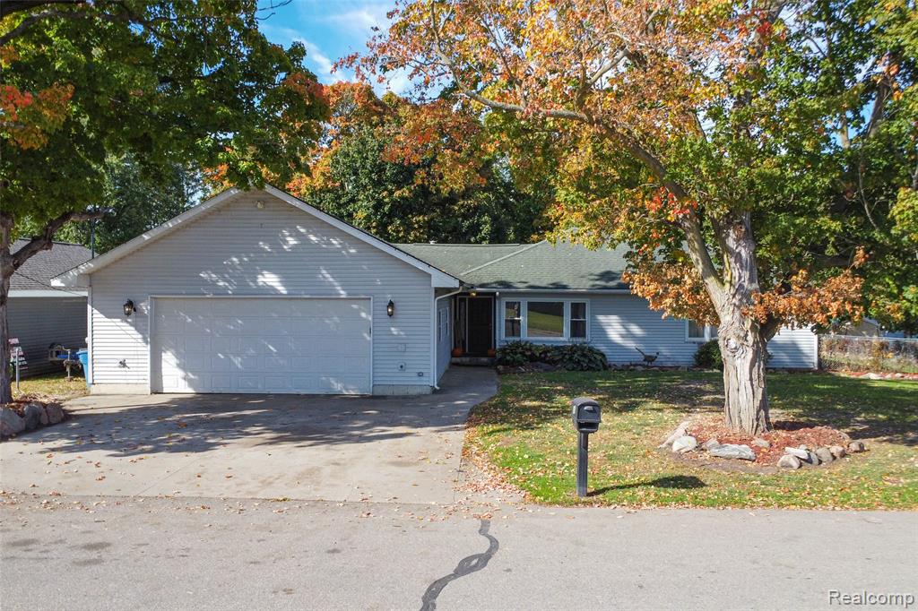 111 N Ann Street, Byron, MI 48418 — Photo 2