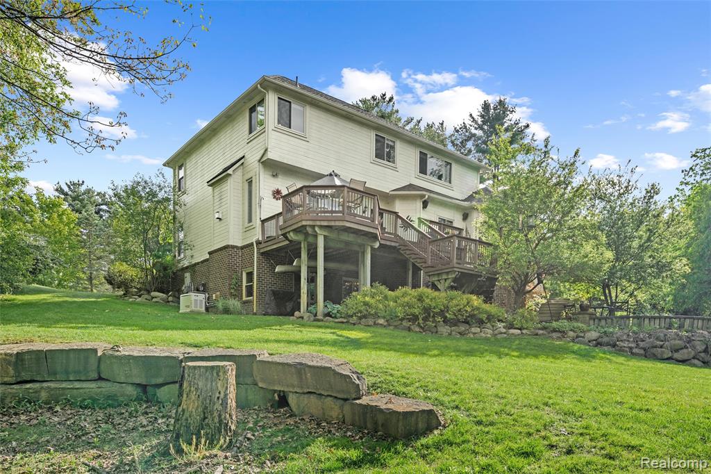 10099 Fernbrooke Drive, Brighton, MI 48116 — Photo 76