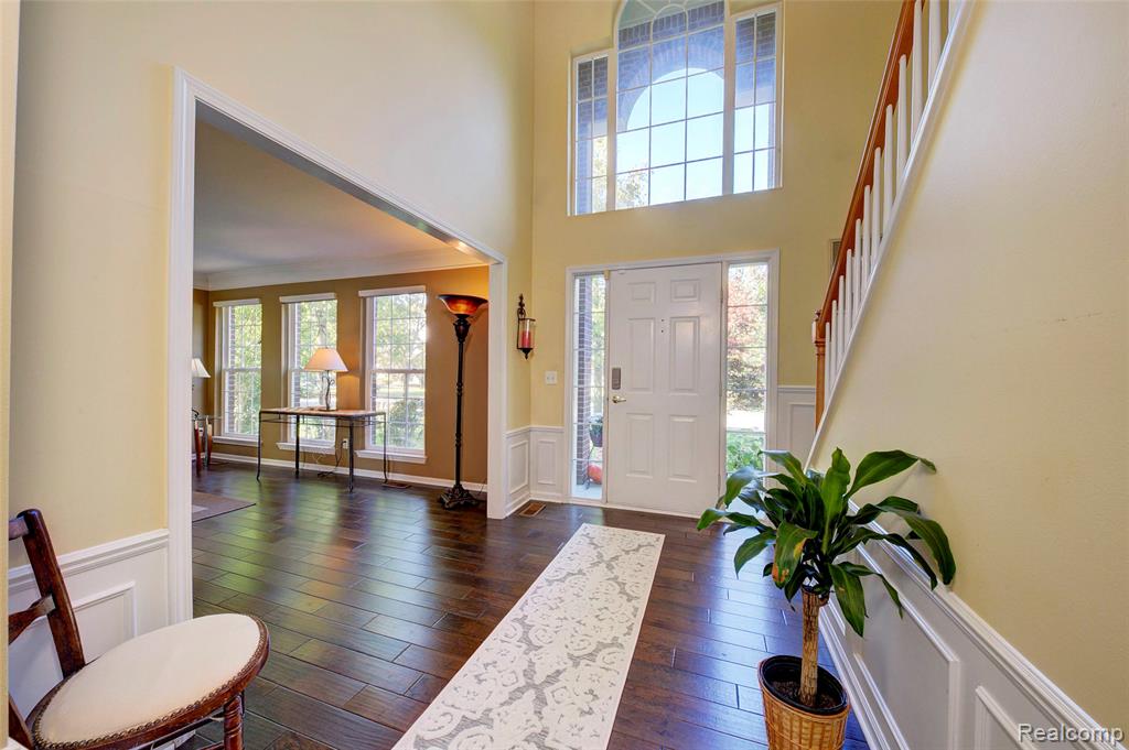 702 Westhills Drive, South Lyon, MI 48178 — Photo 17