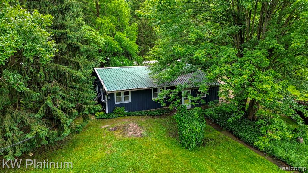 6636 Broadbridge Road, Cottrellville, MI — Photo 39