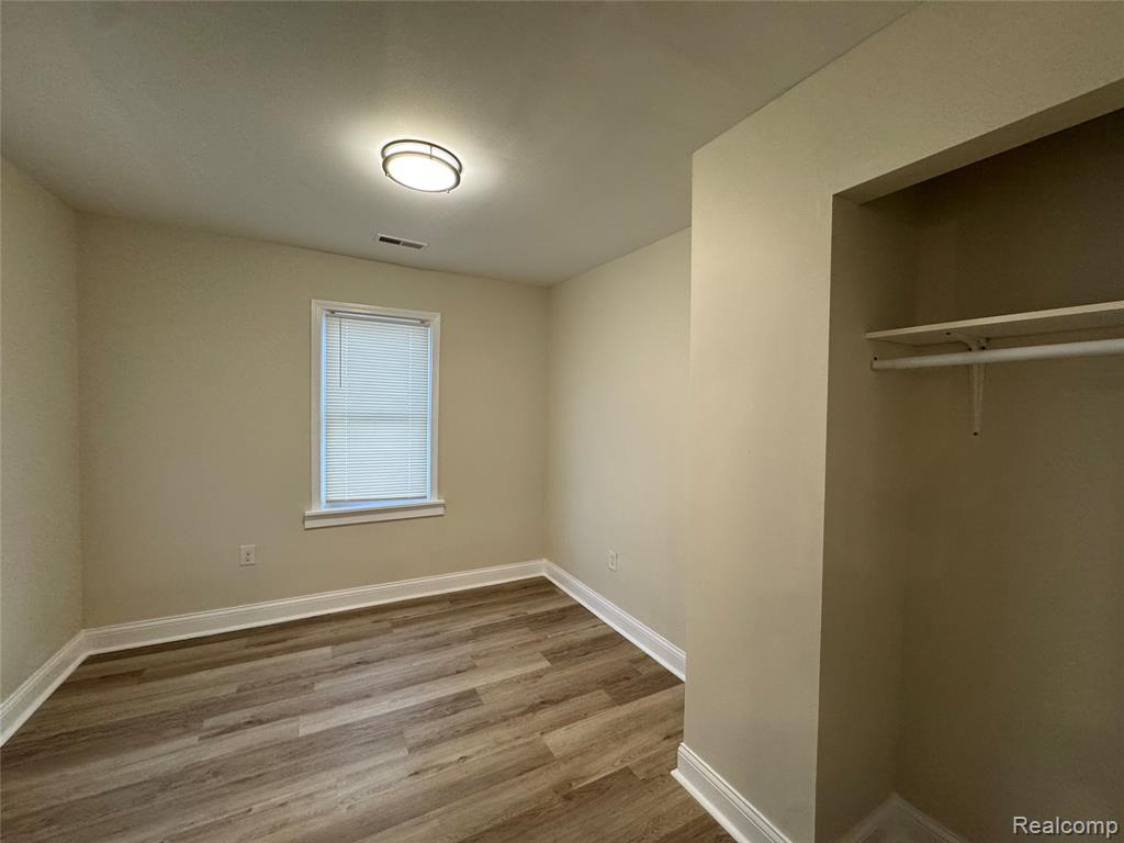 20830 Montrose, Warren, MI 48089 — Photo 15