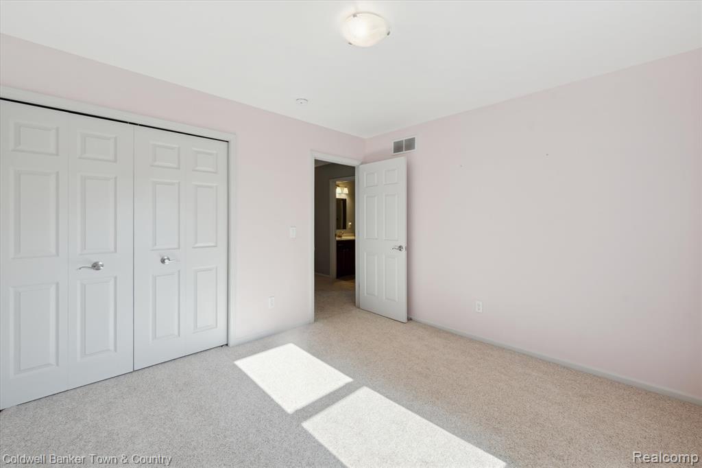 4577 Oaklawn Drive, Pinckney, MI 48169 — Photo 24