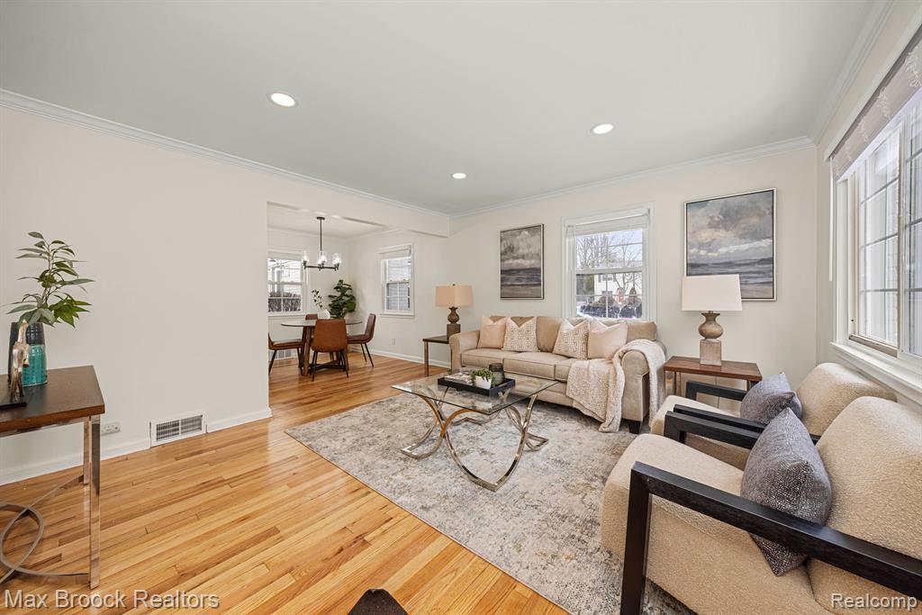 695 GRAEFIELD, Birmingham, MI 48009 — Photo 3