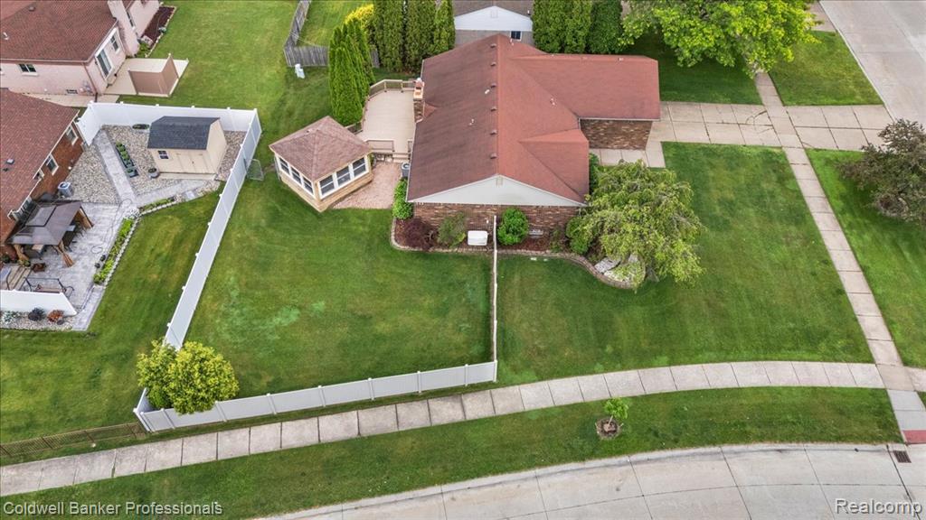 5015 Fox Hill Drive, Sterling Heights, MI 48310 — Photo 30