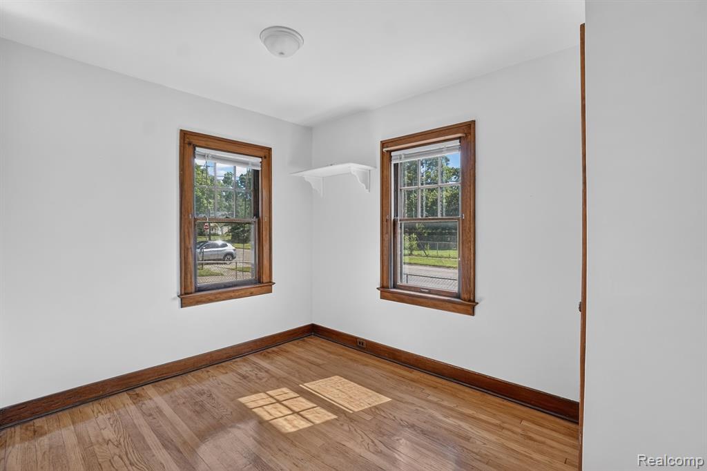 702 Leland Street, Flint, MI 48507 — Photo 14