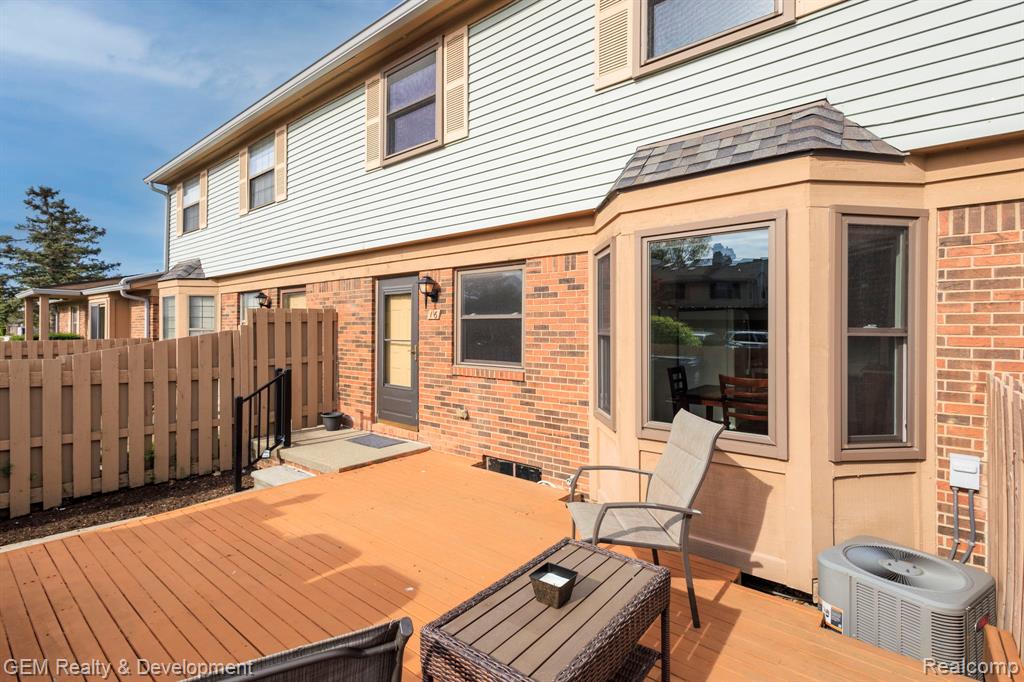 1831 N Arbor Way Drive, 16, Canton, MI 48188 — Photo 3