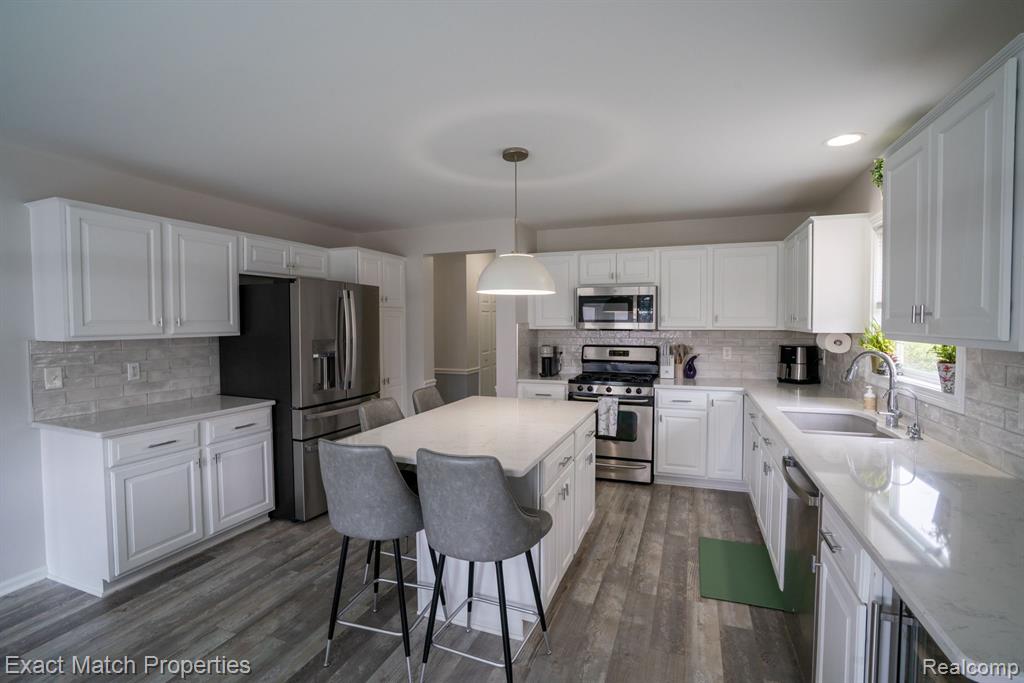 6175 FOXFIRE Circle, Clarkston, MI — Photo 14
