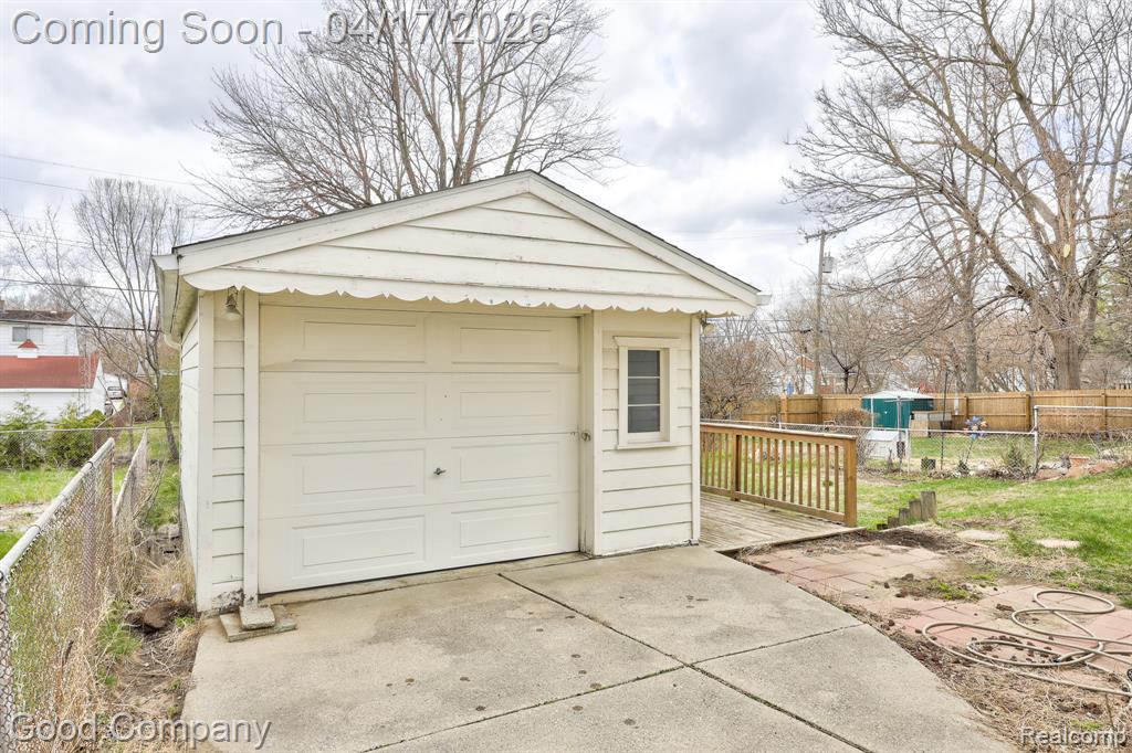23211 Rensselaer Street, Oak Park, MI 48237 — Photo 30