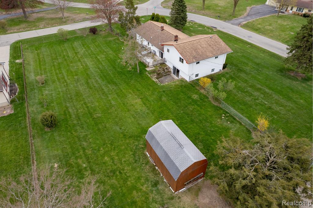60820 LILLIAN Street, South Lyon, MI 48178 — Photo 30