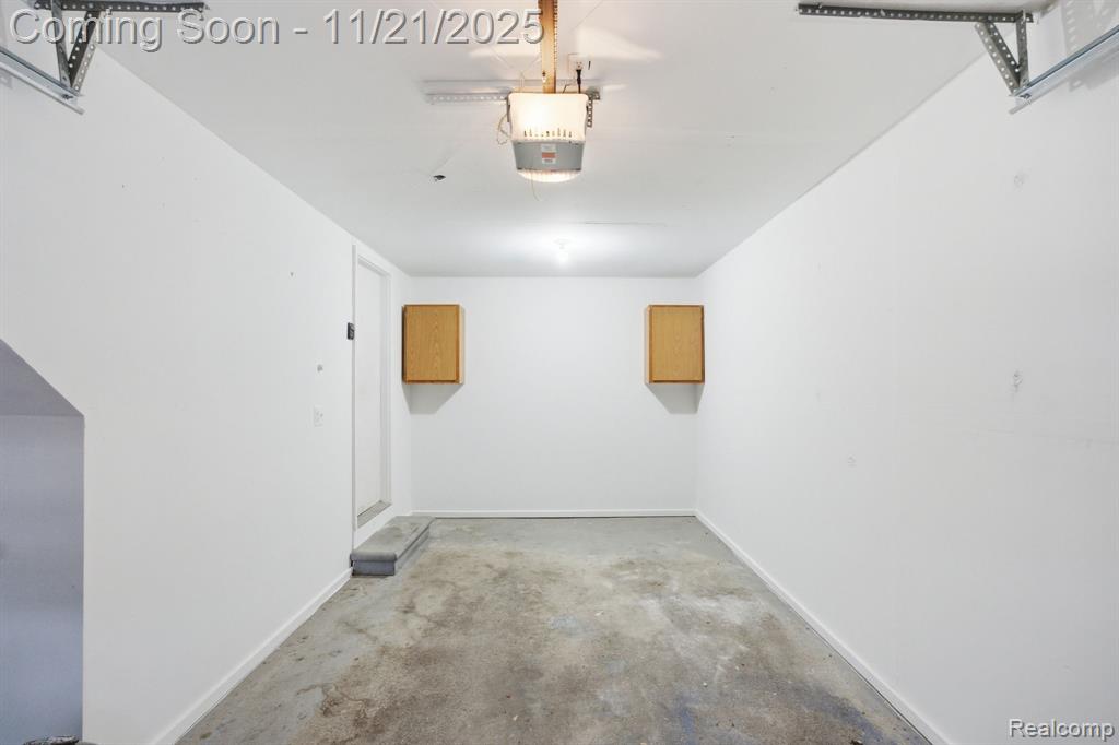 44228 Providence Drive, Clinton Twp, MI 48038 — Photo 33