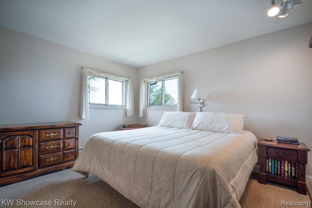9145 SANDY RIDGE Drive, White Lake, MI — Photo 19