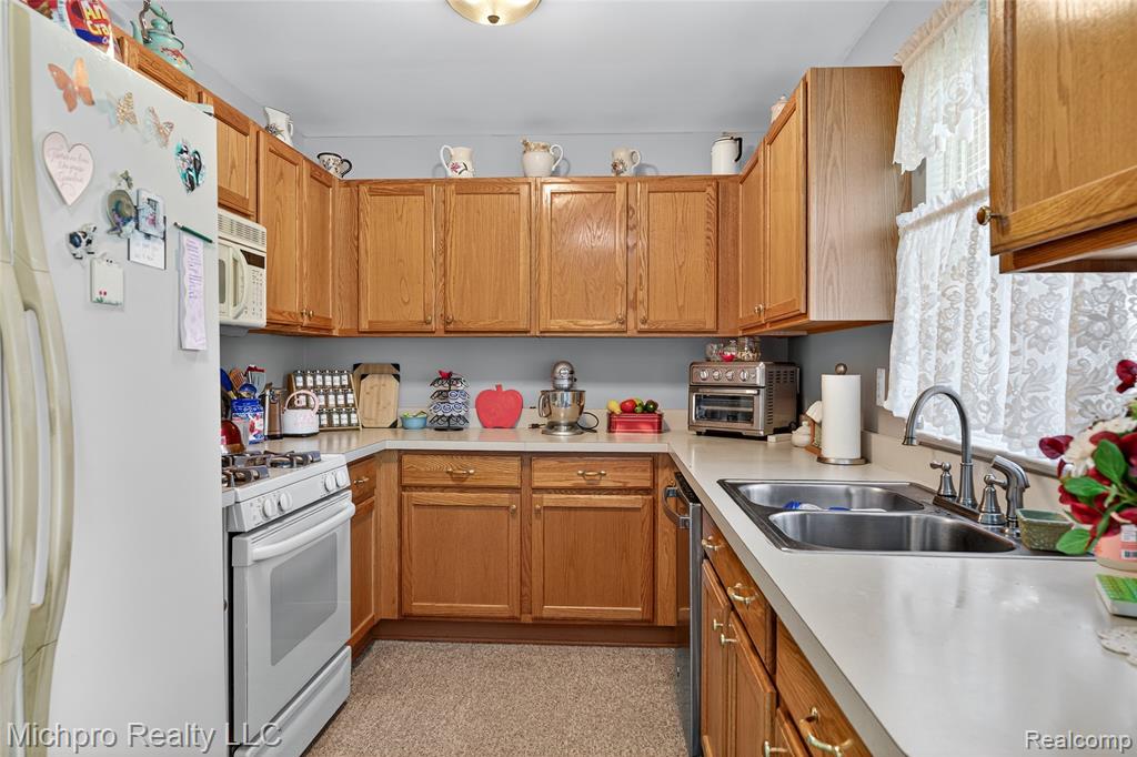 4411 Breen Road, Emmett, MI 48022 — Photo 10