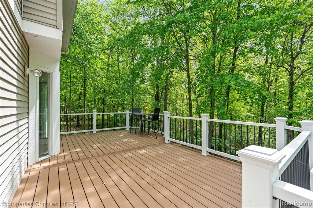 4709 Greenview Court, Commerce Twp, MI 48382 — Photo 39