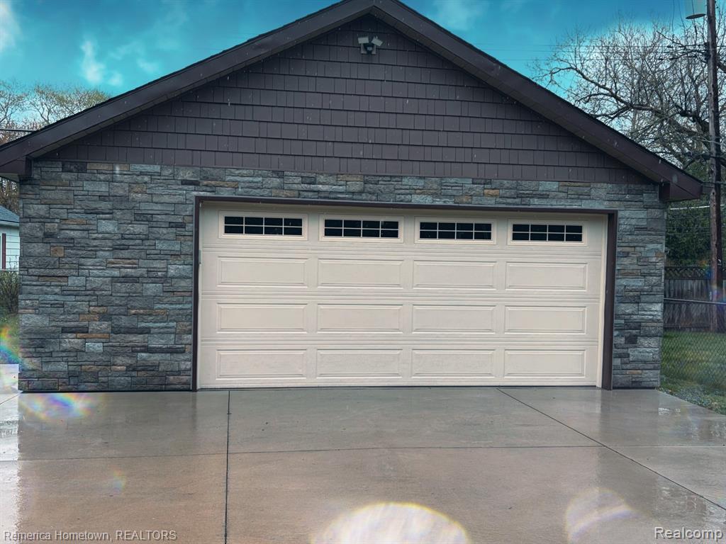 9614 Auburndale Street, Livonia, MI 48150 — Photo 25