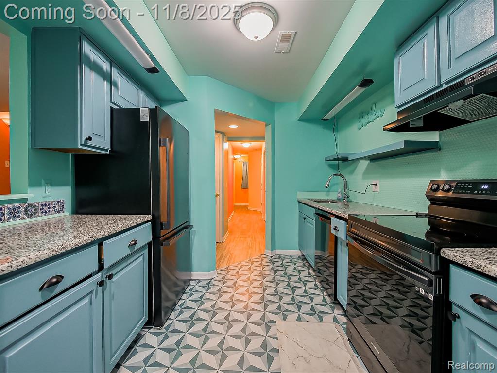 16513 Terrace Village Drive, Taylor, MI 48180 — Photo 2