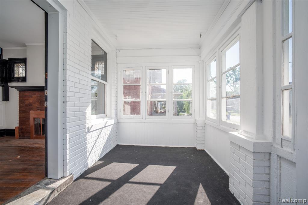 708 Webb Street, Detroit, MI 48202 — Photo 13