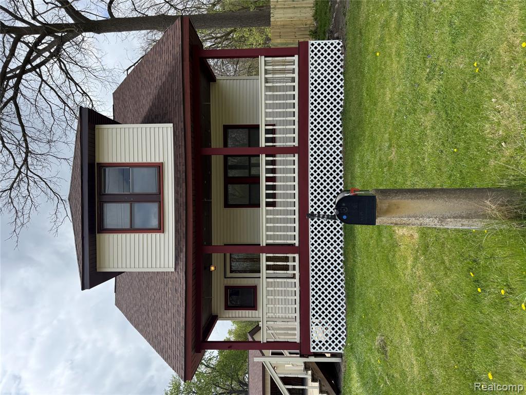 7489 Brock Way Street E, Mount Morris, MI 48458 — front exterior