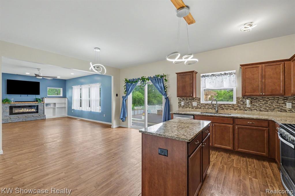 4339 Pebble Creek Boulevard, Grand Blanc, MI 48439 — Photo 9