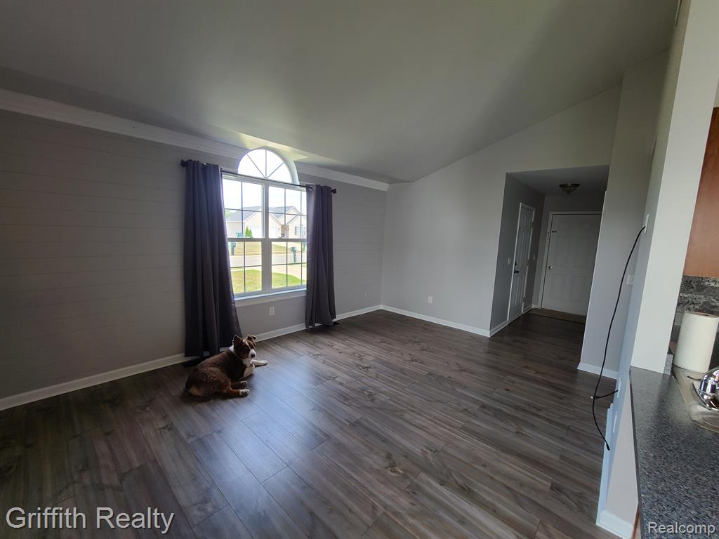 8091 MAJESTIC Boulevard, Fowlerville, MI 48836 — Photo 5