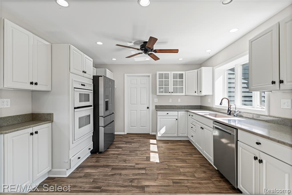 6056 Atlas Road, Grand Blanc, MI 48439 — Photo 17