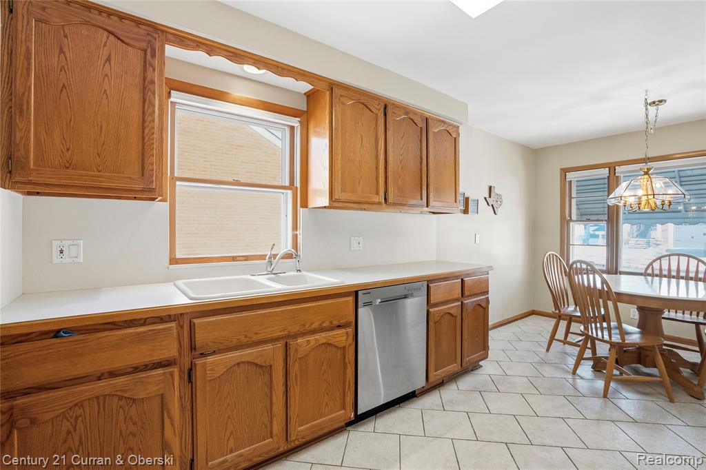 7517 Horger Street, Dearborn, MI 48126 — Photo 7