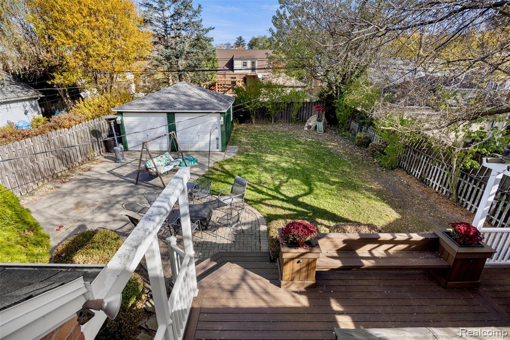 872 University Place, Grosse Pointe, MI 48230 — Photo 24