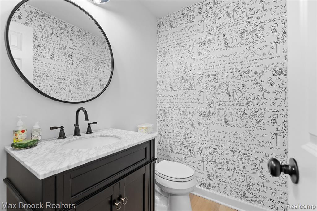 639 N Glenhurst Drive, Birmingham, MI 48009 — Photo 42