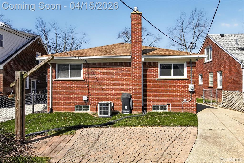7693 Larme Avenue, Allen Park, MI 48101 — Photo 27