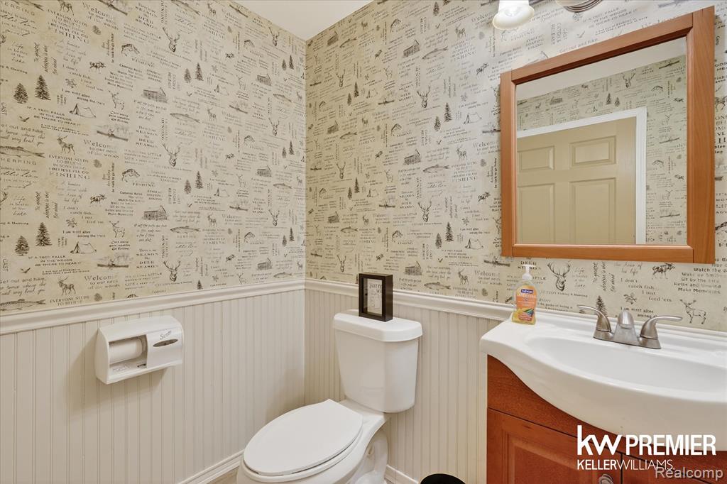 5962 Augusta Lane, Grand Blanc, MI 48439 — Photo 23