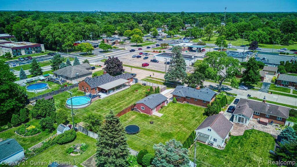 8943 ROSLYN Street, Livonia, MI 48150 — Photo 26