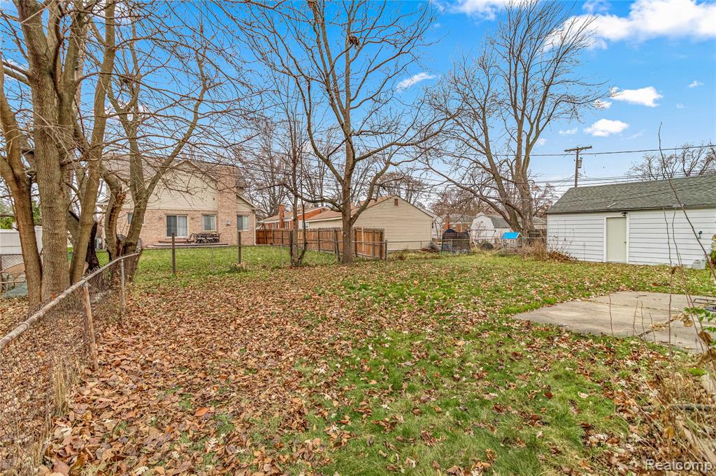 6429 N Beech Daly Road, Dearborn Heights, MI 48127 — Photo 32