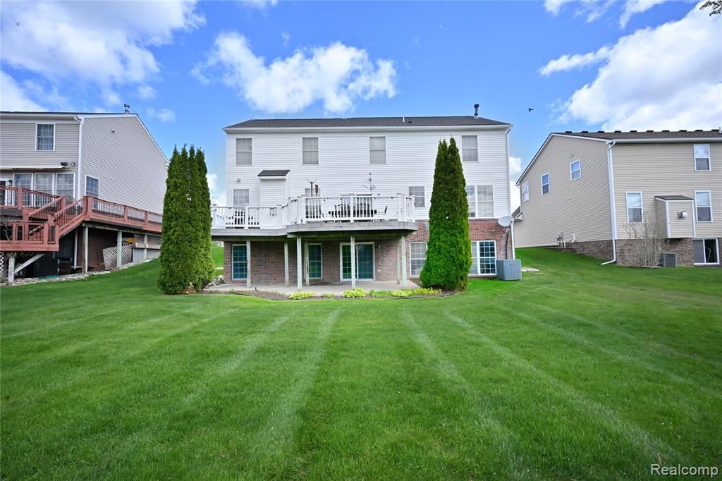 57813 Cider Mill Drive, New Hudson, MI 48165 — Photo 35