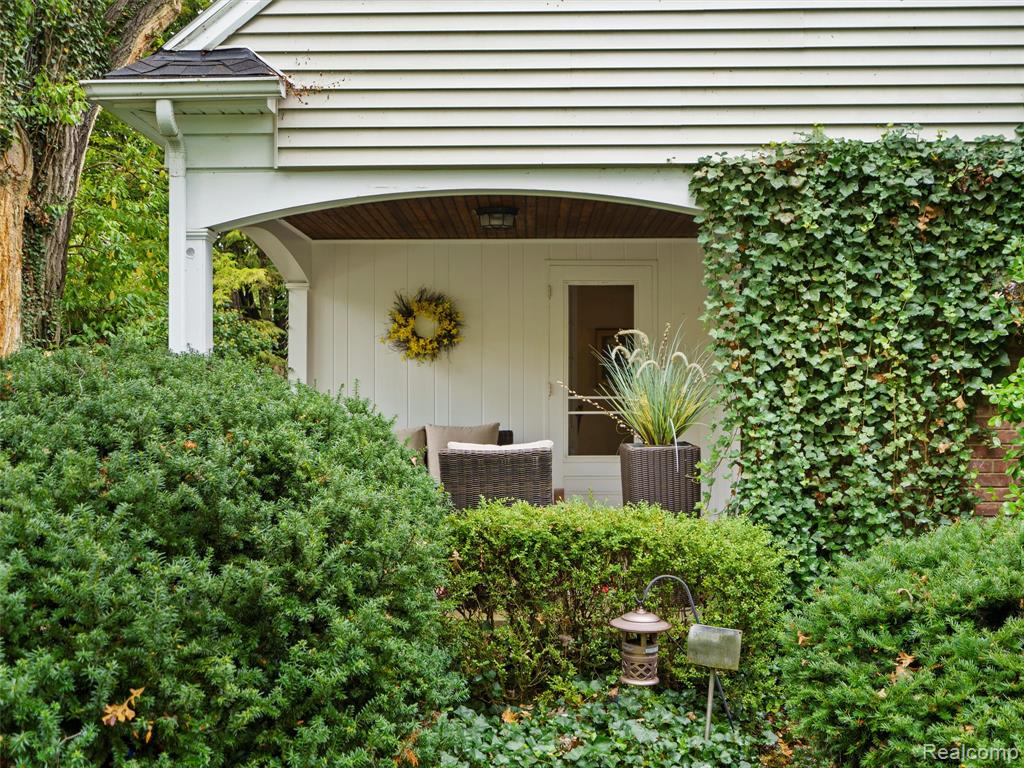683 Lincoln Road, Grosse Pointe, MI 48230 — Photo 50