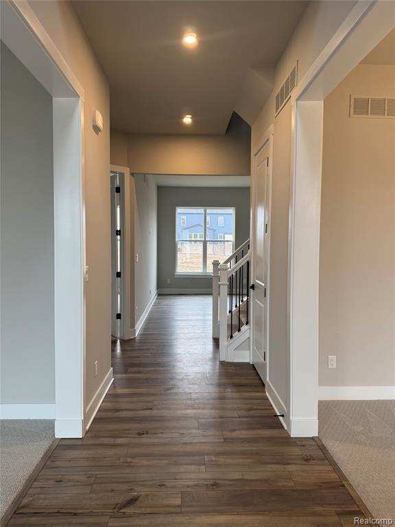 2417 Provencal Drive, Commerce Twp, MI 48382 — Photo 17