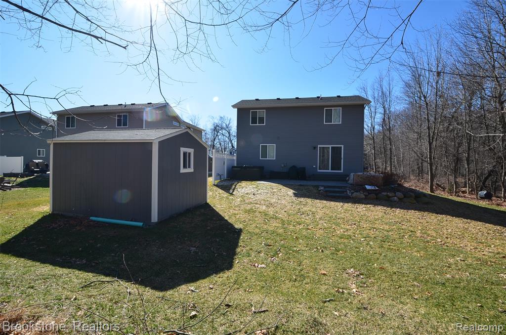 350 Fountain Park Drive, Waterford, MI 48327 — Photo 6