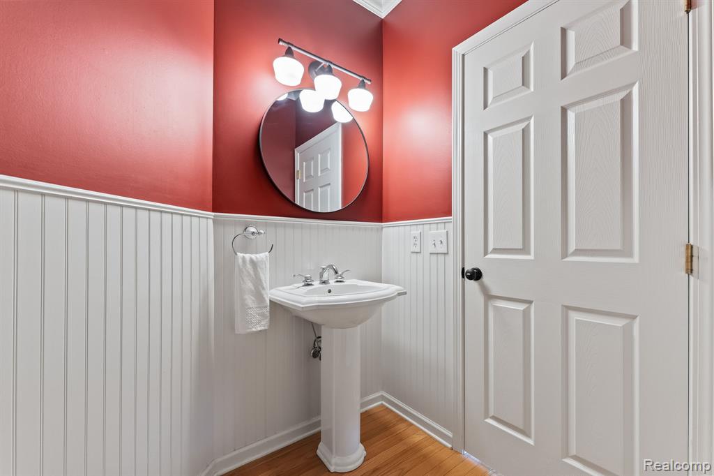 6060 Balmoral Way, Commerce Twp, MI 48382 — Photo 12