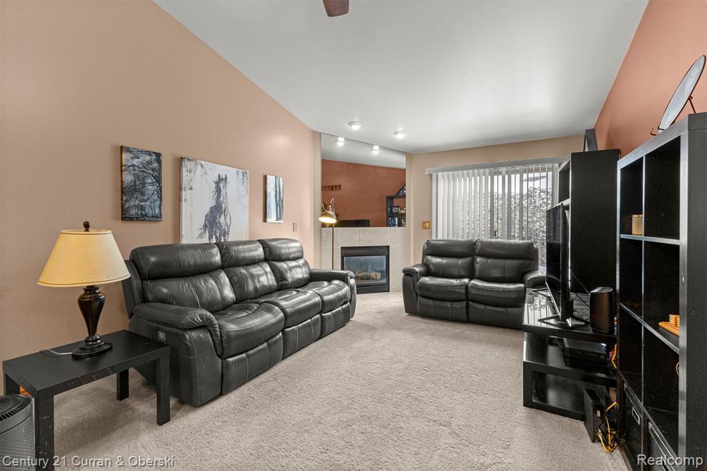 17308 S Lucille Circle, New Boston, MI 48164 — Photo 8