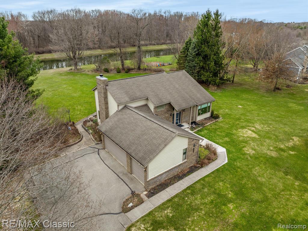 5850 MEADOWS Drive, Clarkston, MI 48348 — Photo 30